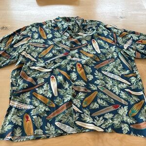 Vintage Reyn Spooner Hawaiian shirt size large.